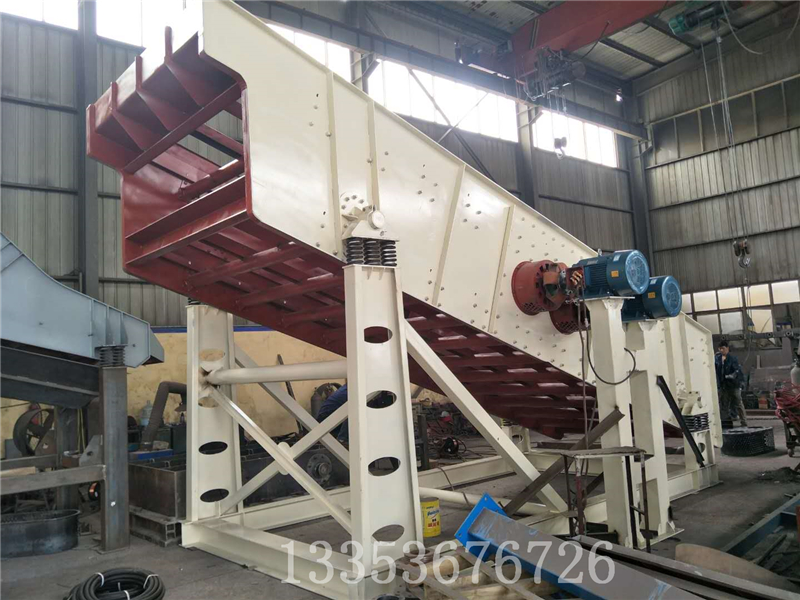 礦用圓振動篩分機(jī)廠家1