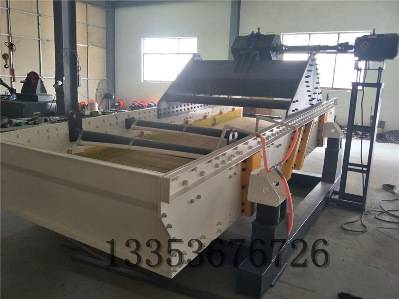 尾礦干排選用高頻振動(dòng)篩與普通脫水篩有什么區(qū)別？