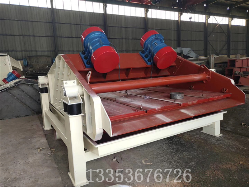 砂石料廠水洗砂直線脫水篩在使用時我們要注意哪些？1